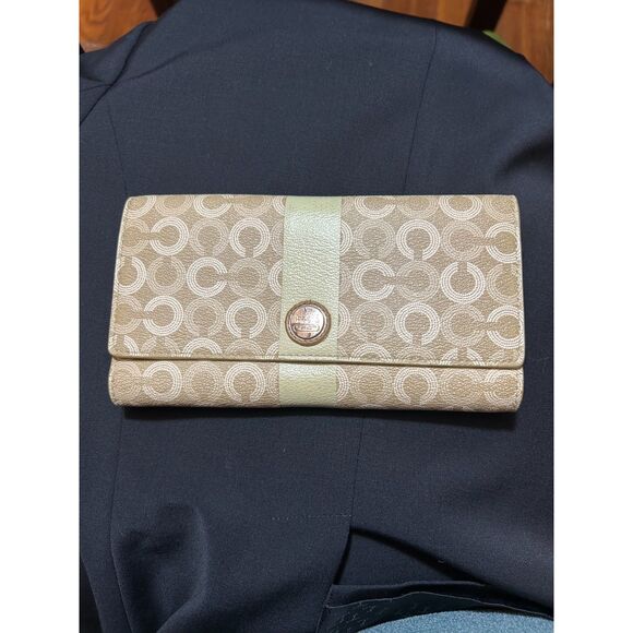 COACH Wallet - Picture 3 of 6